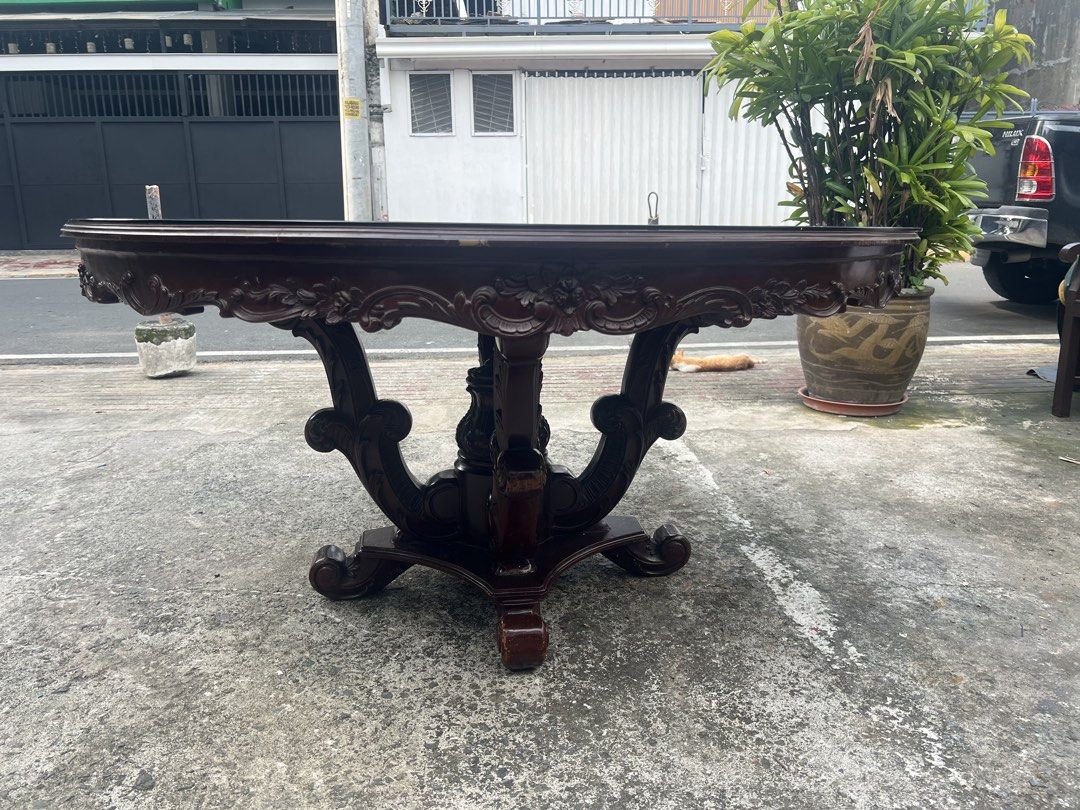 Vintage Narra Round Dining Table w/ Glass Top (Category: Tables & Sets) located in Makati City. Submitted by baliktanaw (Listing ID 1464600890, Image 2). Description: Vintage Round Dining Table Made of solid Narra wood Height: 30 inches Diameter: 59 3/4 inches.