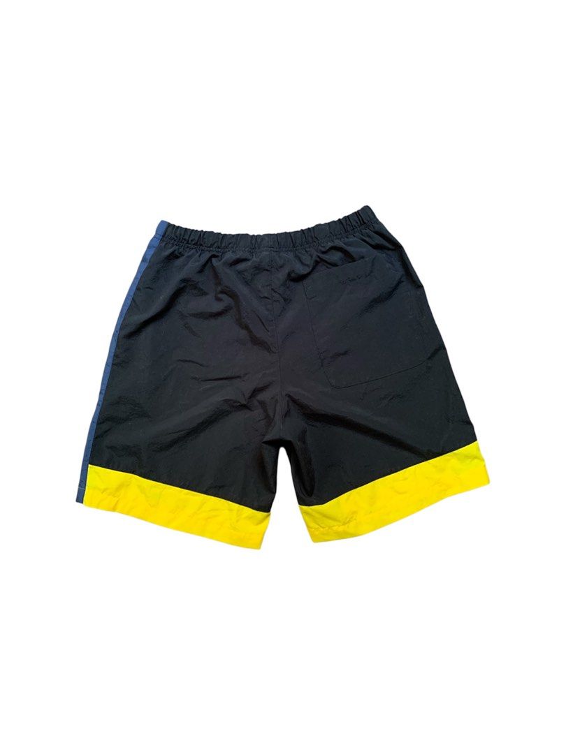 Vintage Nike athletic short (Category: Shorts) located in Buhi. Submitted by sneak_pick (Listing ID 1464603163, Image 2). Description: Vintage athletic short Measurements: Waist: 29-34” Length: 19” Leg Opening: 12” Very Minimal signs of use. Excellent condition..
