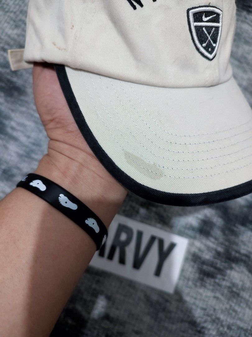 Vintage Nike Golf Cap (Category: Caps & Hats) located in Cebu City. Submitted by haryvyylyynn (Listing ID 1464741326, Image 3). Description: Vintage Nike Golf Cap 850+sf.