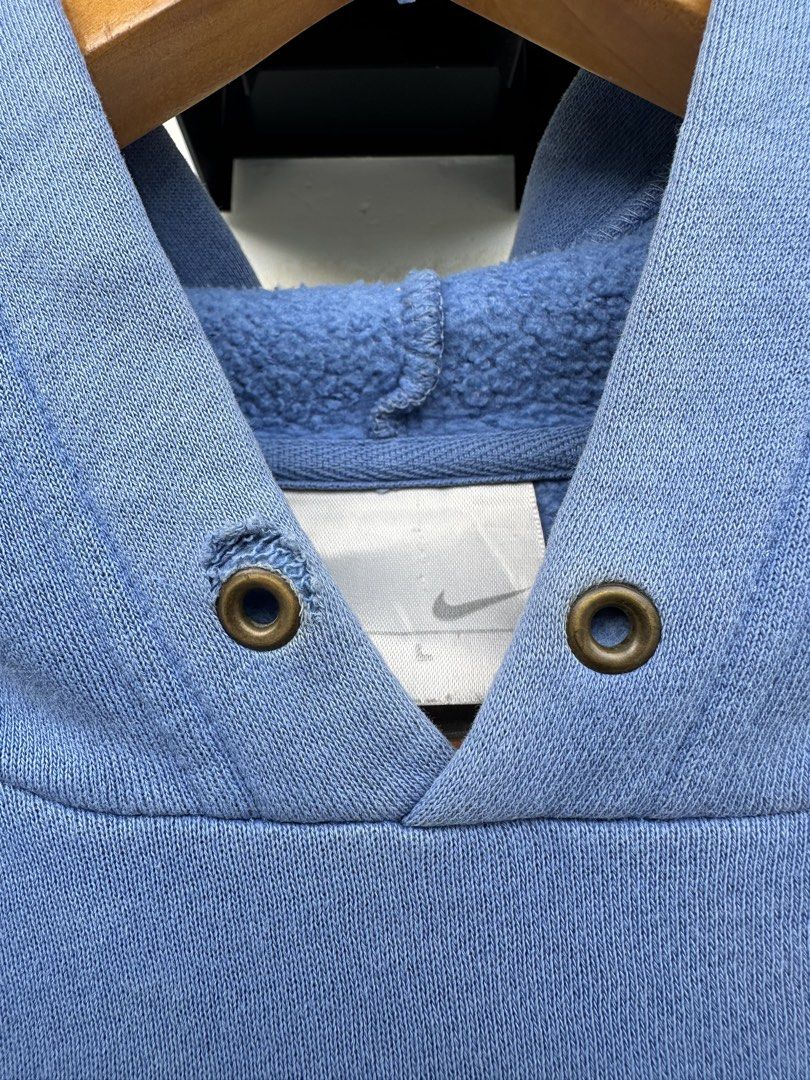 Vintage Nike Hoodie Jacket (Category: Coats, Jackets and Outerwear) located in Baliuag. Submitted by thrift.king.ph (Listing ID 1464741317, Image 3). Description: Vintage Nike Hoodie Jacket Used condition Issue: ribbings and others check photos, no lace W 24 L 27.