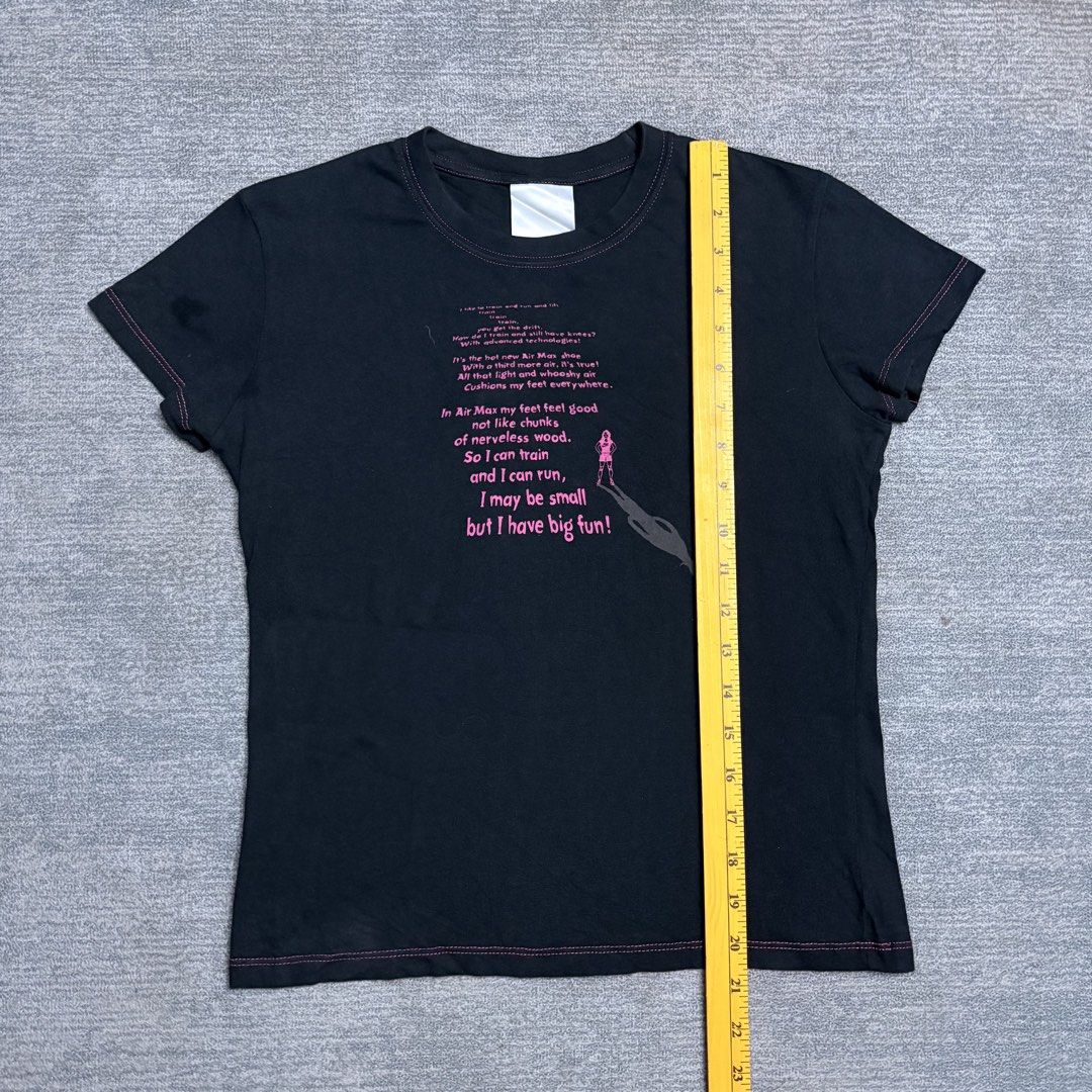 Vintage Nike Y2K Statement Top (Category: Blouses) located in Batangas. Submitted by bermudaph.2 (Listing ID 1464673547, Image 3). Description: .