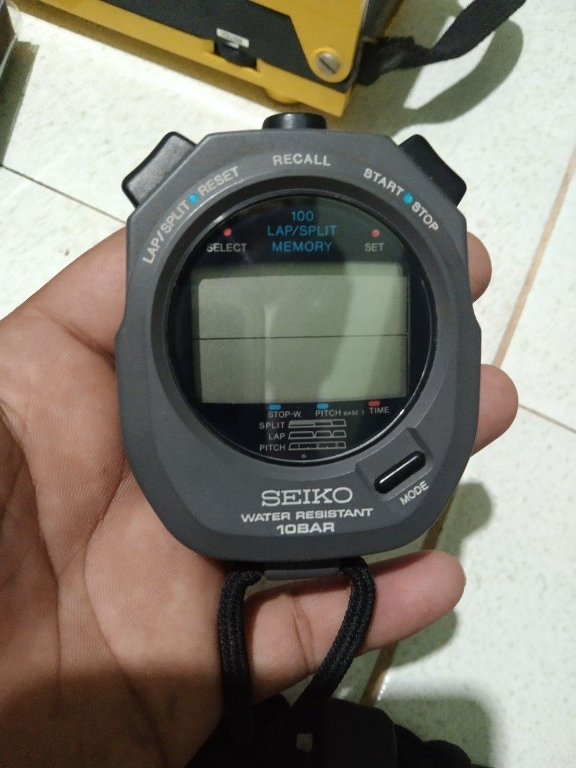 Vintage Seiko (Category: Looking For) located in Caloocan City. Submitted by noeld316982578 (Listing ID 1464637334, Image 3). Description: pm sa my gusto Taguig location.