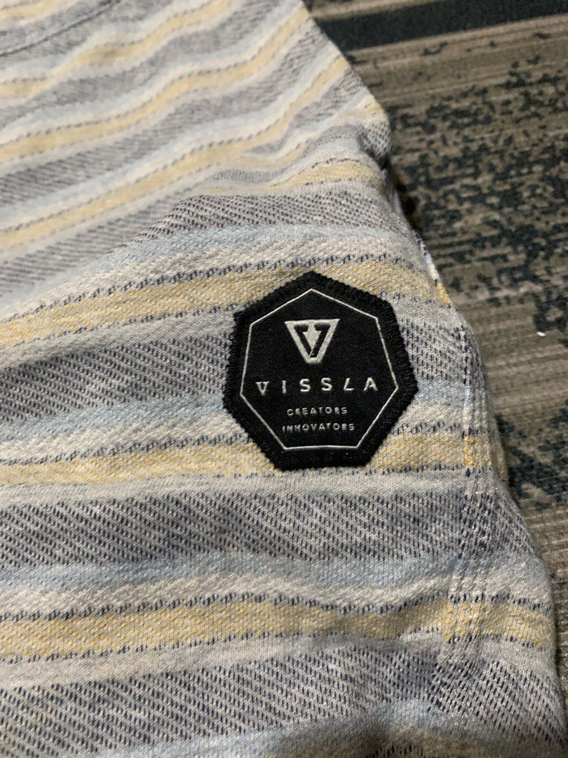 Vissla (Category: Shorts) located in Cebu City. Submitted by thriftsh1t.ph (Listing ID 1464749067, Image 3). Description: W32-34 L18.