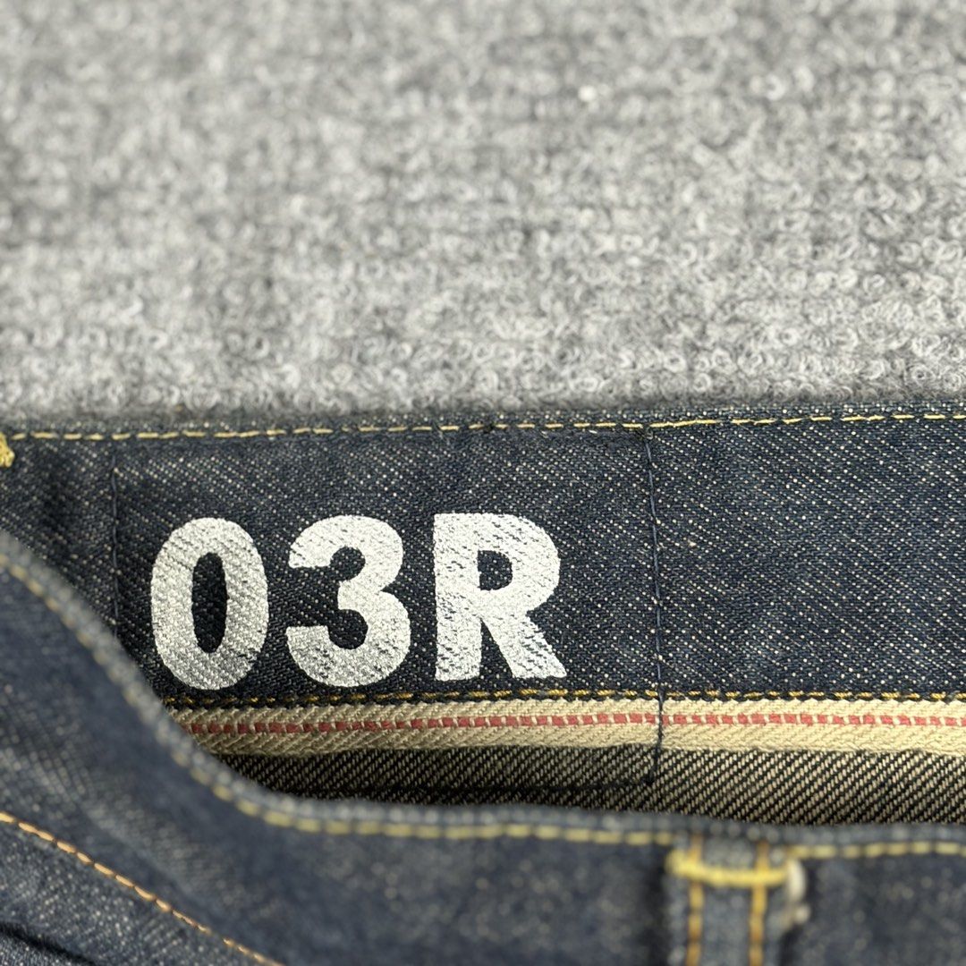 Visvim Social Sculpture 03R Denim Jeans (Category: Jeans) located in Manila. Submitted by yourtherapist_ (Listing ID 1464712362, Image 3). Description: Visvim Social Sculpture 03R Denim Jeans Size: W30 L30 Condition: Excellent Material: 100% Cotton Made in: Japan Measurements Waist: 30 Length: 36.5 Hem: 6.5 Front Rise: 10 Thigh: 10 4,500.