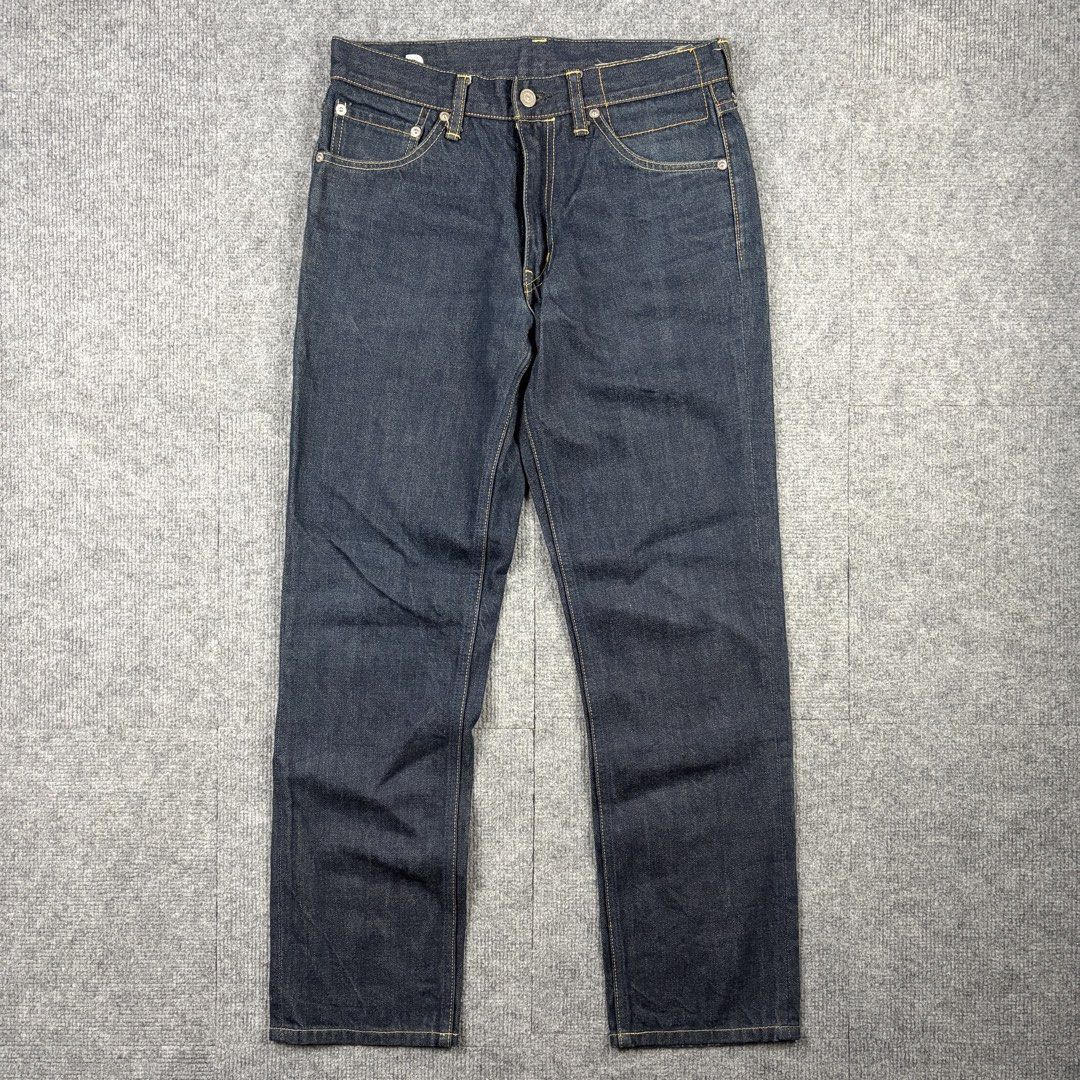 Visvim Social Sculpture 03R Denim Jeans (Category: Jeans) located in Manila. Submitted by yourtherapist_ (Listing ID 1464712362, Image 1). Description: Visvim Social Sculpture 03R Denim Jeans Size: W30 L30 Condition: Excellent Material: 100% Cotton Made in: Japan Measurements Waist: 30 Length: 36.5 Hem: 6.5 Front Rise: 10 Thigh: 10 4,500.