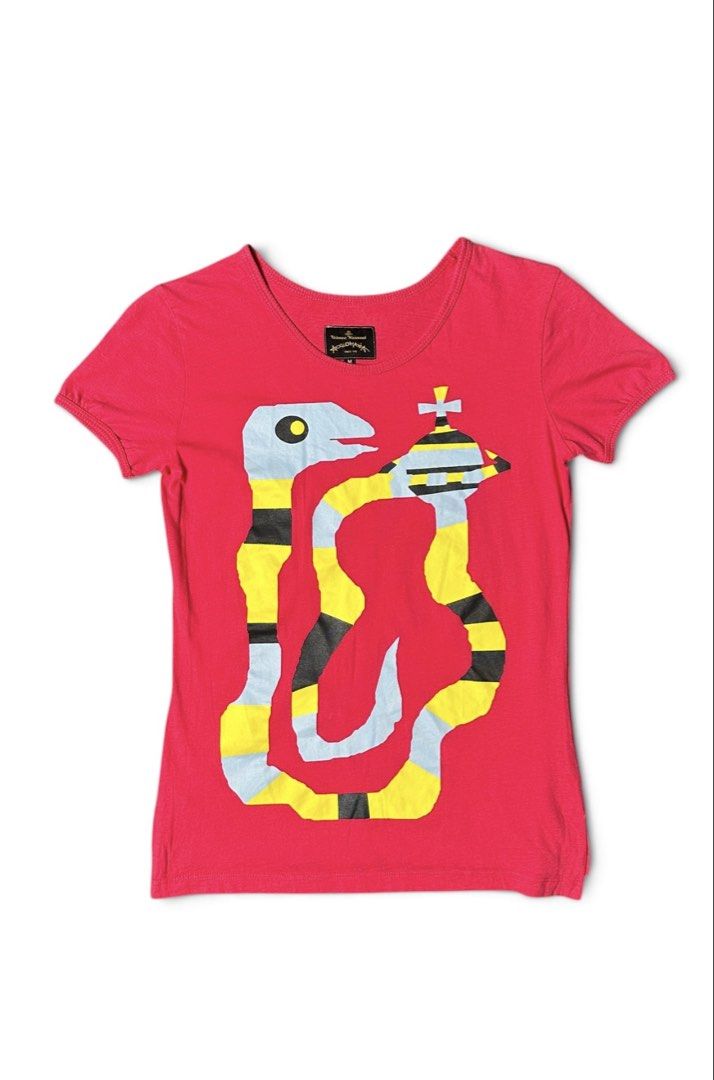 Vivienne westwood (Category: Tshirts & Polo Shirts ) located in Manila. Submitted by draftdrops (Listing ID 1464577424, Image 1). Description: Printed design and excellent condition Width :15.5 Length :23 Size: small (Womens).