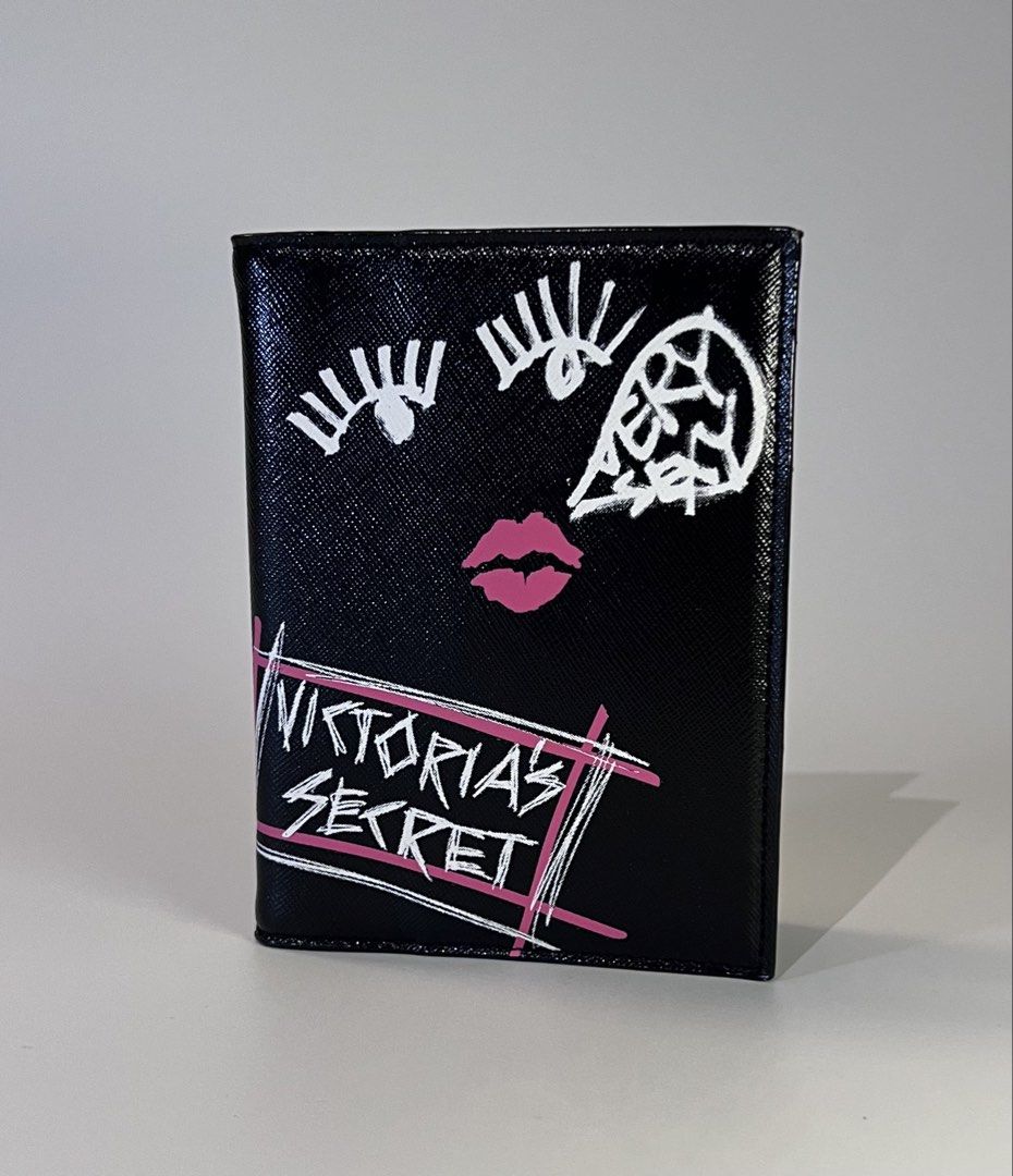 VS Passport Holder (Category: Luxury Bags & Wallets) located in Paranaque City. Submitted by verly_espera (Listing ID 1464597393, Image 1). Description: 100% Original 100% Brand New With complete inclusions .
