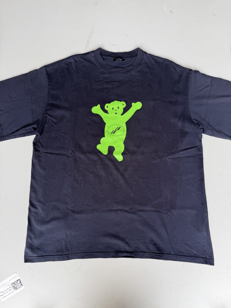 WE11DONE Navy Teddy T-shirt (Category: Announcements) located in Dasmarinas. Submitted by behind_the_buckx (Listing ID 1464594582, Image 3). Description: Very Good Condition Issue Sign of Wear only Size Large 29 x 24.