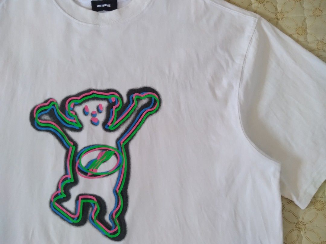 Welldone Mirror White T-shirt XL (Category: Tshirts & Polo Shirts ) located in Zamboanga. Submitted by zhumhazhav (Listing ID 1464671277, Image 2). Description: Tag size medium Oversized Width 23 Length 28.5 White color way Heavyweight cloth Condition excellent Color rate 9.7/10 Check all photos for details 750+shipping fee.