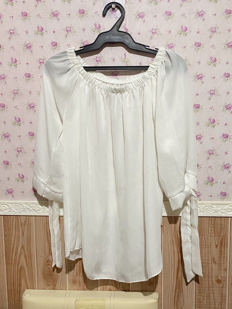 White sheer top - classy dainty basic off shoulder half sleeve y2k coquette (Category: Blouses) located in Mangaldan. Submitted by extra.aya (Listing ID 1464761424, Image 1). Description: Has 2 minor stains .