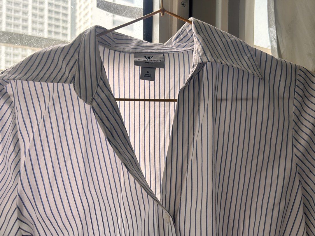 White with Blue stripes Long Sleeves Polo (Category: Tshirts & Polo Shirts ) located in Pinamalayan. Submitted by _dragonfly (Listing ID 1464612363, Image 3). Description: Unisex Mens - S ~ M Womens - M ~ L.