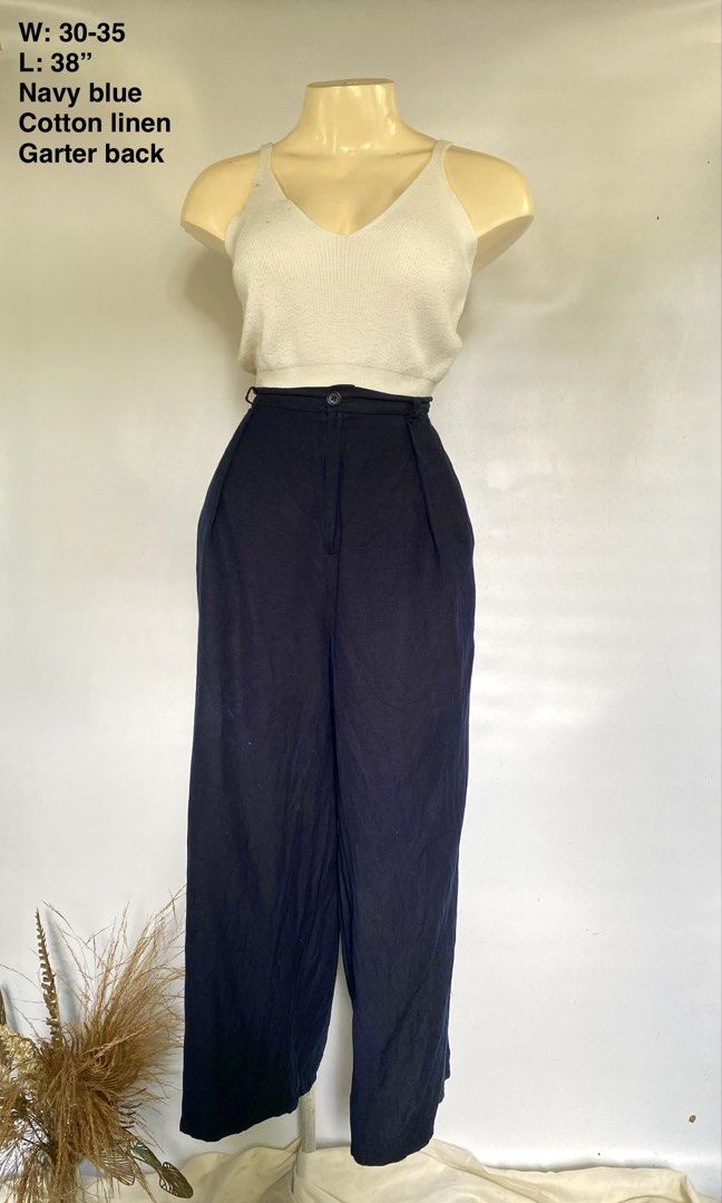 Wideleg GU Pants (Category: Other Bottoms) located in Rizal. Submitted by jjuuddaayy (Listing ID 1464640528, Image 1). Description: W: 30-35 L: 38” With sidepockets Navy blue XL on tag Garter back Wideleg Cotton linen Like new! 📍rizal, nueva ecija Ship only.