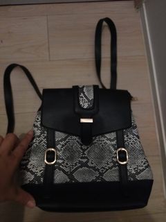 （分類：）位於 。 由 mark.anne 提交（商品編號 1464644609，圖片 1）。簡介： 。