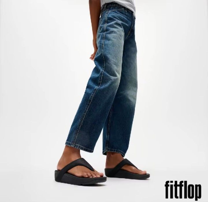 Women fitflop flowrise Glitz (Category: Sandals) located in Muntinlupa City. Submitted by jcualquera (Listing ID 1464691591, Image 2). Description: 💯 Ff Women flowrise Glitz Toe-post Sandal all black Size avail US5/6/7/8 Laspinas 3299+sf gcash bank transfer.