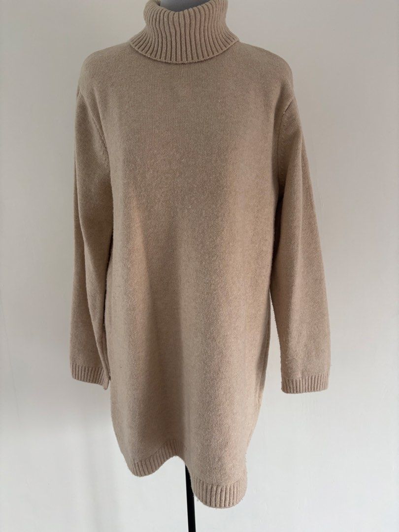 Women Sweater (Category: Longsleeves) located in Quezon City. Submitted by streetpark_prod (Listing ID 1464755987, Image 3). Description: .