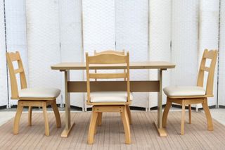 (Category: ) located in . Submitted by FurnitureGallery (Listing ID 1464738532, Image 1). Description: .
