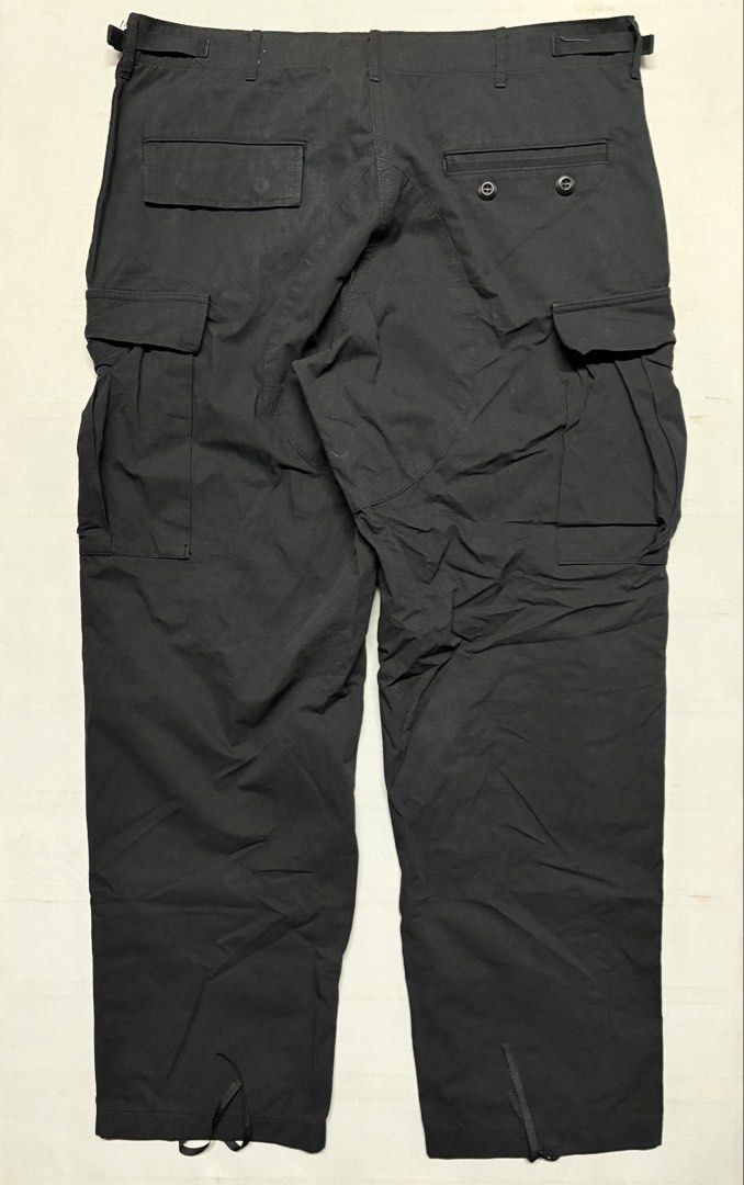 WTAPS Visual Uparmored Ripstop Cargo Pants - Black (Category: Chinos) located in Baguio. Submitted by viibodegaaa (Listing ID 1464637829, Image 2). Description: Item: WTAPS Visual Uparmored Ripstop Cargo Pants - Black Size: 38 Waist: 19’ Rise: 13.5’ Thigh: 15’ Inseam: 32’ Length: 42.5’ Leg opening: 9’ Condition: like new Price: 1880 .