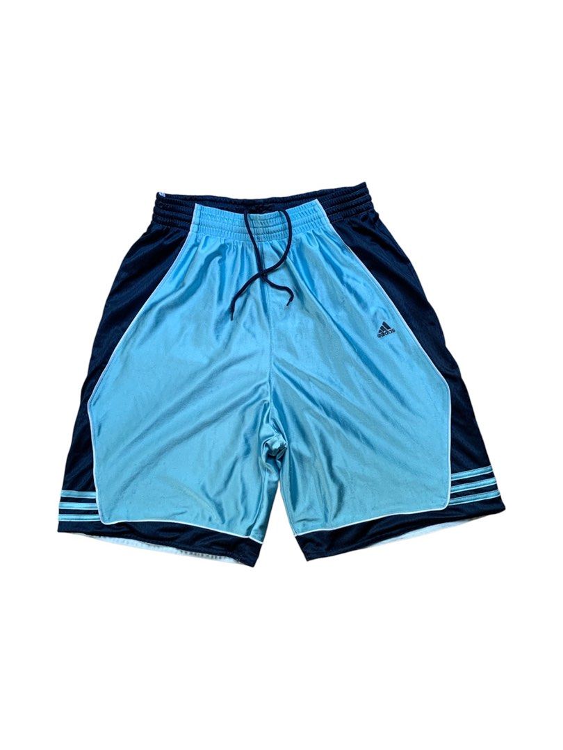 Y2K Adidas Reversible short (Category: Shorts) located in Buhi. Submitted by sneak_pick (Listing ID 1464602194, Image 1). Description: Y2K Adidas Reversible short Measurements: Waist: 31-34” Length: 23” Leg Opening: 13.5”.