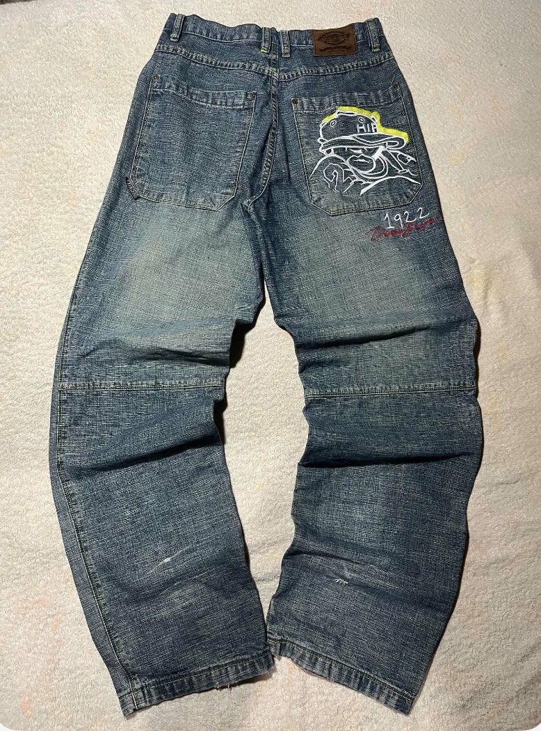 Y2K Dickies Tyke Pants (RARE) (Category: Jeans) located in Manila. Submitted by j.thrift.store1 (Listing ID 1464640310, Image 1). Description: Excellent Condition Issue:hem area Waist:30 (free waist extender so it can fit up to +3 sizes) Length:43 Thigh:13 Hem:8.5.