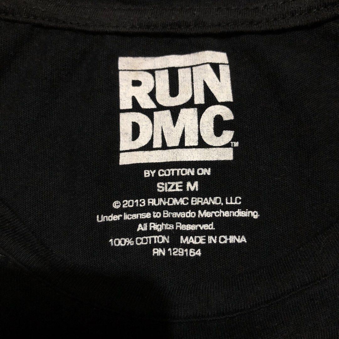 Y2k Run Dmc 🇺🇸 design (Category: Others Tops) located in Dasmarinas. Submitted by cornyxmessy (Listing ID 1464590659, Image 2). Description: width - 20 length - 25.5.