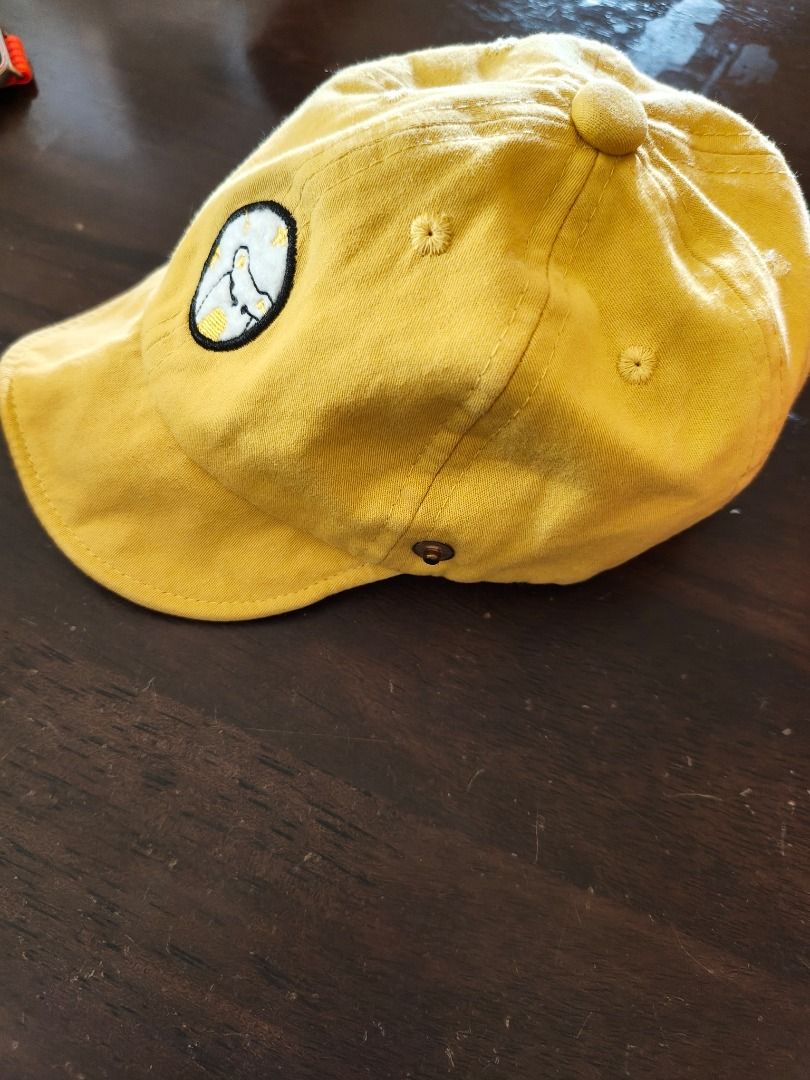 Yellow Baseball Cap with Embroidered Logo (Category: Babies & Kids Fashion) located in Manila. Submitted by olxph_674182959 (Listing ID 1464605430, Image 2). Description: - Classic yellow baseball cap - Features a cute embroidered logo on the front - Adjustable strap for a comfortable fit - Ideal for sunny weather - Simple and versatile design.