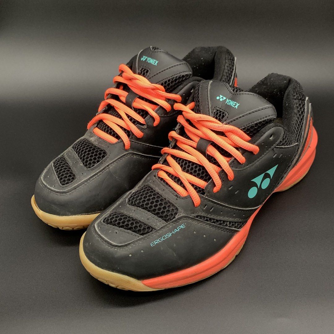 Yonex Power Cushion 30 (Category: Sneakers) located in Marikina City. Submitted by shoepairfly (Listing ID 1464676085, Image 2). Description: Yonex Power Cushion 30 Size US 10 EUR 44 Authentic sole sep Php 1200.
