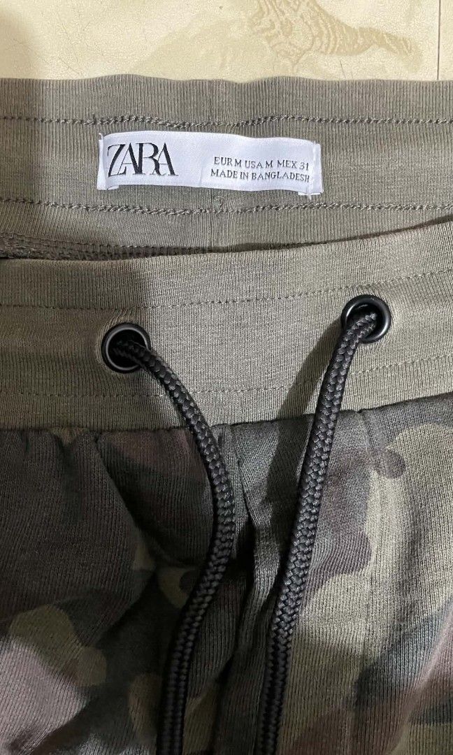 ZARA camouflage short (Category: Shorts) located in Tigaon. Submitted by partidothrift_v2 (Listing ID 1464721185, Image 3). Description: .