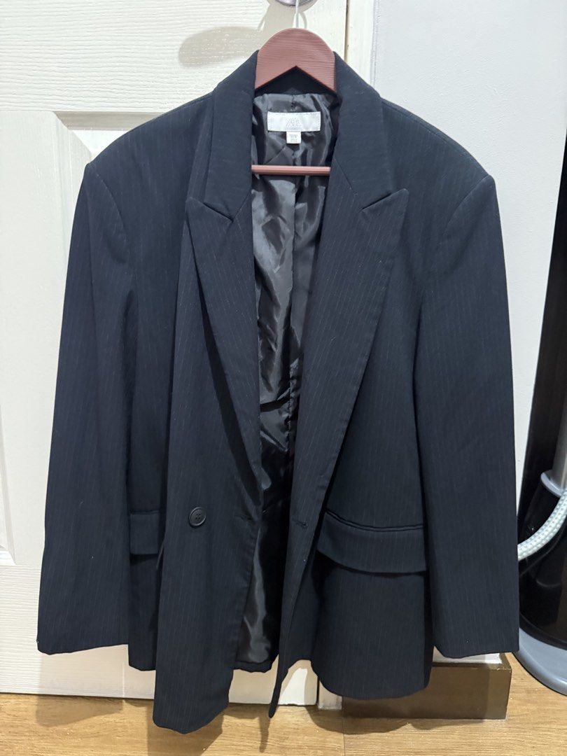 Zara Office blazer (Category: Coats, Jackets and Outerwear) located in Manila. Submitted by mcl014. (Listing ID 1464574762, Image 1). Description: used only once. .