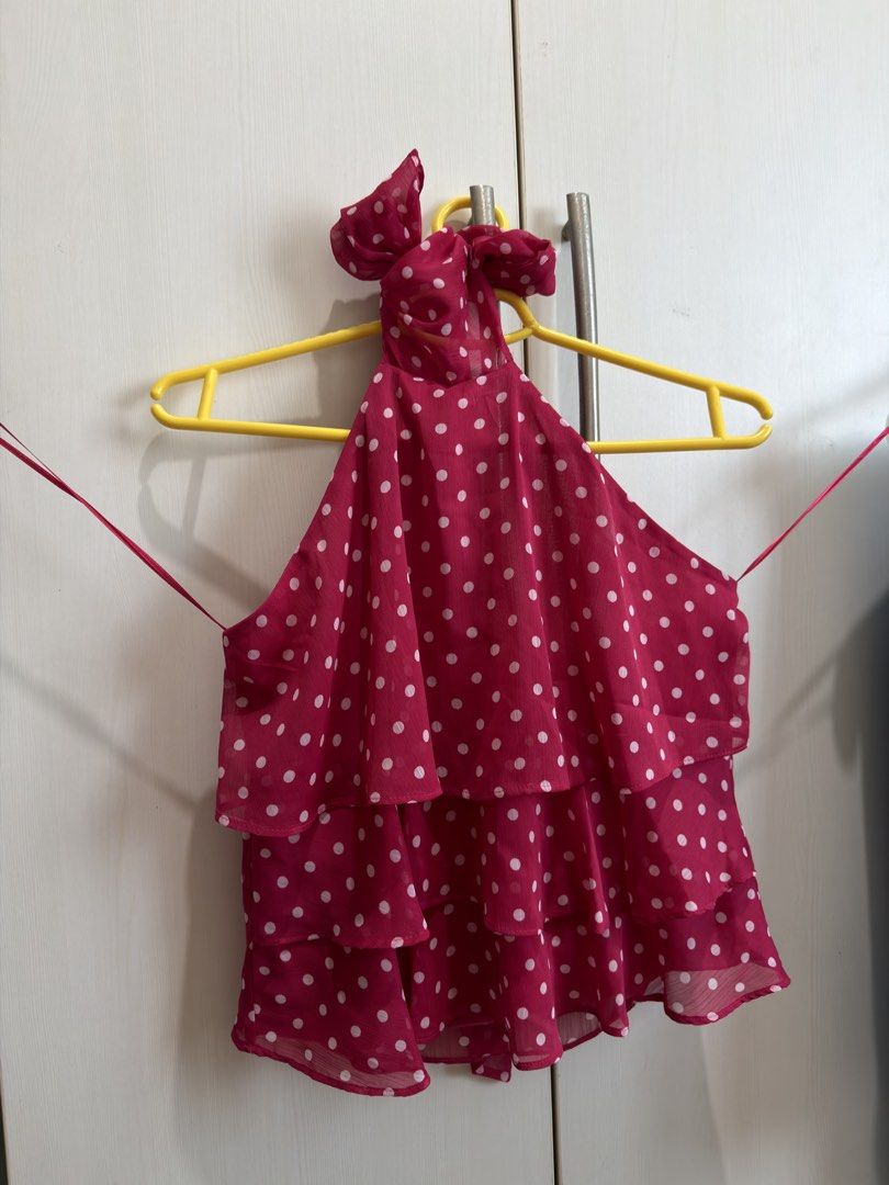 SALE‼️Zara Polka Dot Halter Top (Category: Sleeveless) located in Quezon City. Submitted by coffeeandcodals (Listing ID 1464579770, Image 2). Description: ✨ Authentic Zara ✨ Used once ✨ Size Small ✨ Still in stores and app — Orig price is 1995 ✨ RFS: not my style but required kasi sa theme ng event kaya i bought it ❕❕Negotiable for decisive buyers hehe🤗 💓DP or Payment First Policy to reserve the item. 💓MOP: BDO or Gcash LOC for meet ups: Near 