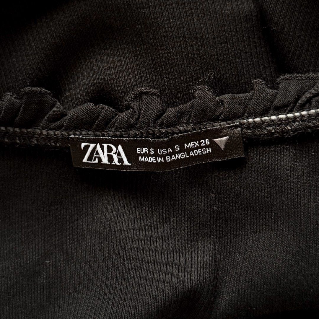 Zara Ruffled Lettuce Trim Ribbed Crop Top (Category: Others Tops) located in Antipolo. Submitted by rosywardrobe (Listing ID 1464674035, Image 2). Description: 🎀 MAKE READING A HABIT 🎀 • No order form, no reservation! • Strictly 1 day reservation • Payment first before order processing • No return, No exchange • Don’t make an offer if you’re not 100% sure • No shipping every weekends — PAYMENT CHANNELS — • GCash • Gotyme • Maya • BDO • BPI • Un