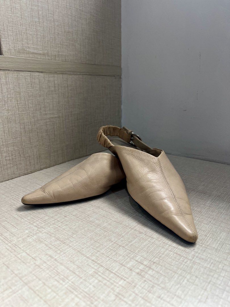 Zara Soft Leather Flat Slingback (Category: Flats & Sandals) located in Quezon City. Submitted by fromkimwithless (Listing ID 1464633697, Image 1). Description: - Size: 37 - Beige - Includes Zara dustbag - Purchased: Zara online 1515/310 - Shipping: Lalamove or Grab — shipping fee shouldered by the buyer.