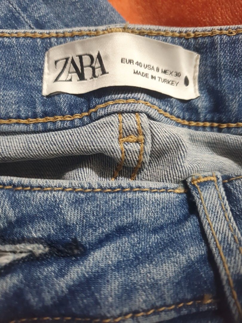 ZARA STRAIGHT CUT (Category: Jeans) located in Pasig City. Submitted by yenscollection7271 (Listing ID 1464595229, Image 1). Description: ✅️ Like new condition ✅️ US size 8 ✅️ Straight Cut ✅️ MOP: GCASH OR BANK TRANSFER ✅️ NO REFUNDS, RETURNS, EXCHANGES ✅️ NO COD.