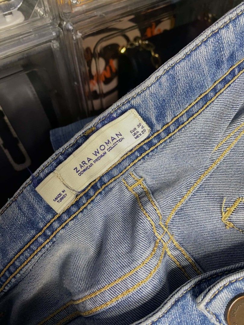 Zara Woman Jeans (Category: Jeans) located in Las Pinas. Submitted by modemnl (Listing ID 1464744678, Image 3). Description: Size: Eur36 | Color: Denim Blue Classic and versatile Zara Woman denim pants, perfect for everyday styling. Easy to dress up or down and pair with your favorite tops, blouses, or sweaters. -Classic denim fabric -Comfortable and easy to wear -Versatile everyday style -Easy to pair with casual or dressy tops -Great for everyd