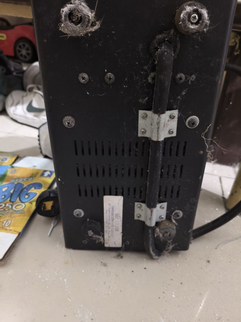 Zebra automatic voltage regulator 4000watts (Category: Other Home Appliances) located in Manila. Submitted by makoy023 (Listing ID 1464675763, Image 3). Description: used but not abuse..! 100% working issue ung isang saksakan may basag working nmn po..pwede nyo po ausin..! tnx.