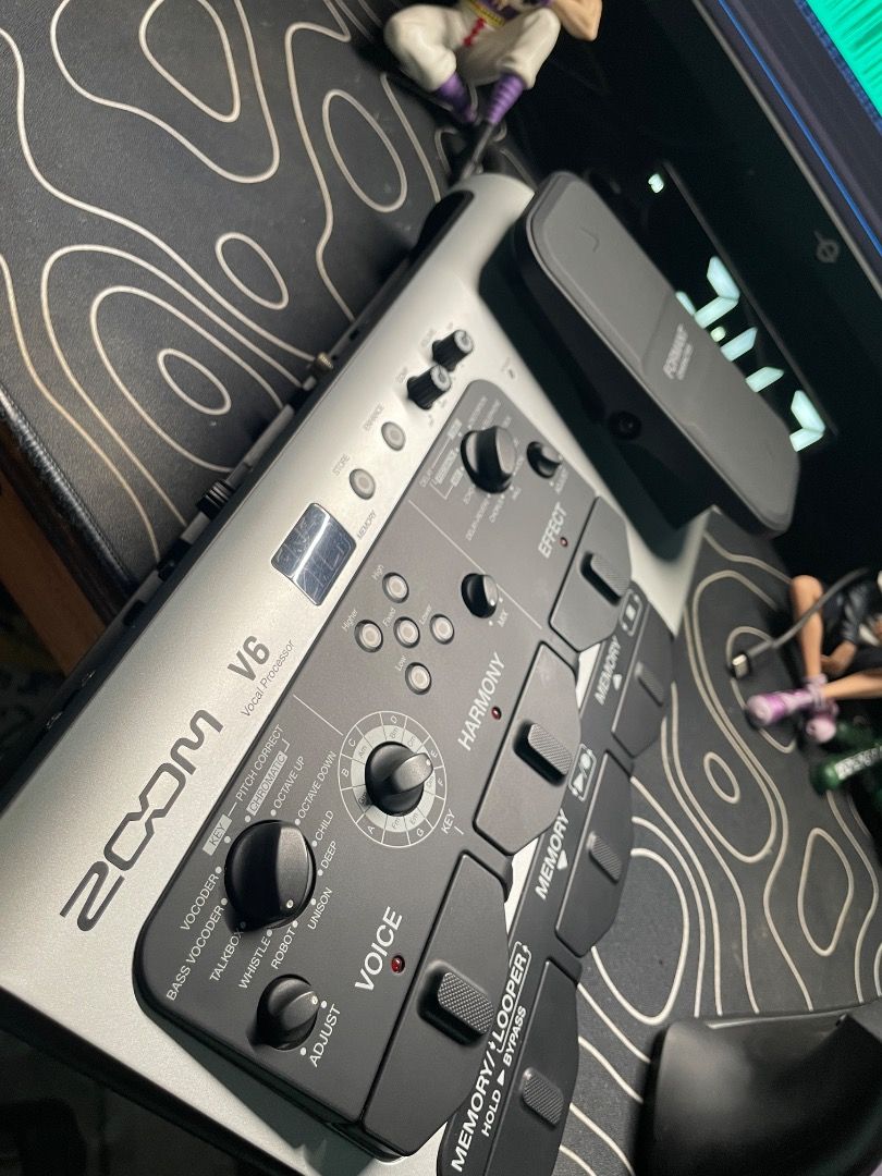 Zoom V6-SP (Category: Other Audio Equipment) located in Caloocan City. Submitted by evyjosh12 (Listing ID 1464593766, Image 3). Description: For sale: ZOOM V6-SP (Almost Brandnew) Direct from JAPAN Tatlong beses palang po nagamit sa mga rehearsals Sariwang sariwa pa. 🤘🏻 Complete w/ box Valenzuela City Located. Meetup within Manila Area. RFS: 'di napapakinabangan, ipangdadagdag nalang sa business fund. For More inquiries please Contact Mr. Josh 