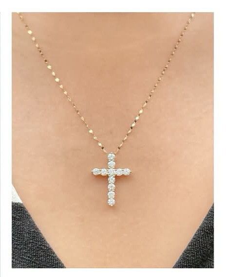 11 stones Diamond Cross Pendant (Category: Necklaces) located in Malolos. Submitted by keenhorse_ef38ab (Listing ID 1464773873, Image 3). Description: 1carat diamond 18karat gold COD/COP VIA LBC NO MEETUP.