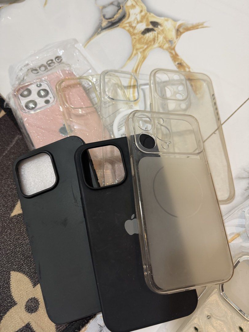 15 promax case (Category: Cases & Sleeves) located in Manila. Submitted by sofia.things (Listing ID 1464868205, Image 3). Description: 15 promax case take all 1k .