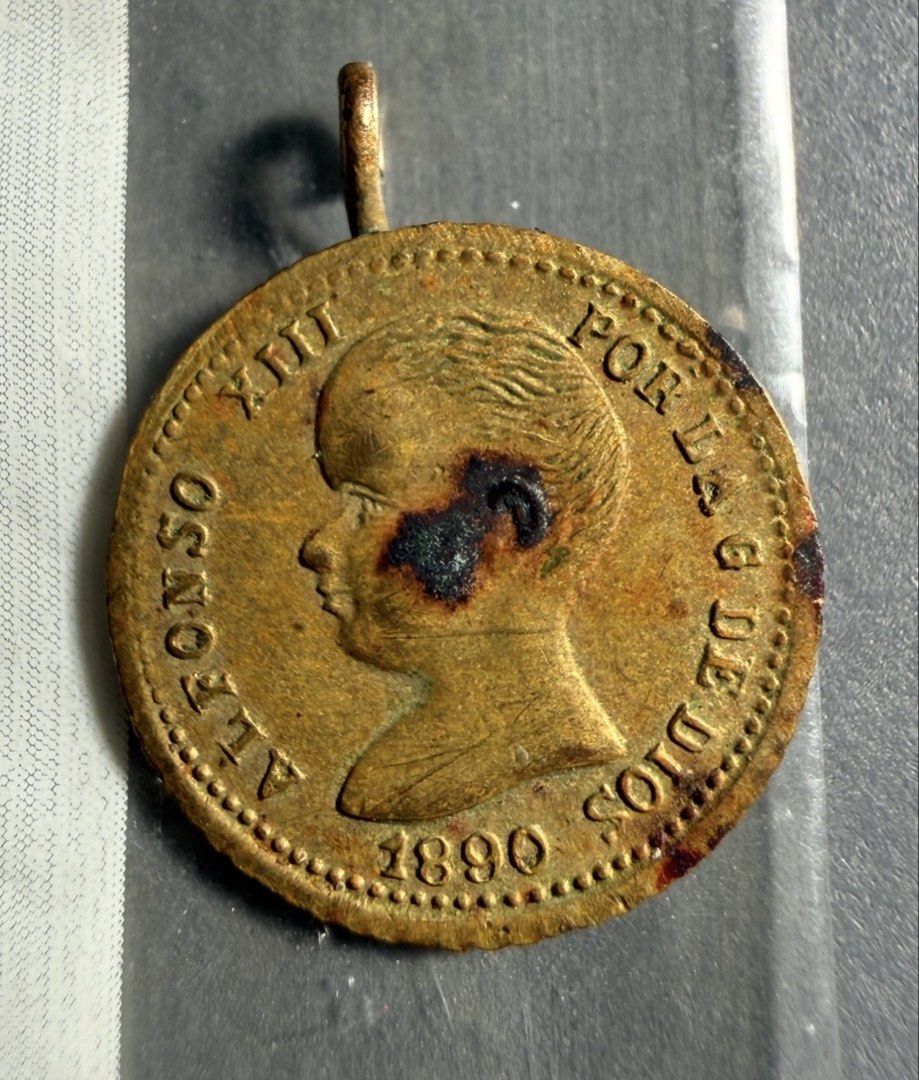 1890 4P Filipinas Brass Pattern Coin (Category: Currency) located in Manila. Submitted by pj26s (Listing ID 1464893361, Image 2). Description: For Sale 25k Brass Pattern for a Gold Coin 4 Pesos 1890, A rare 1890 token.