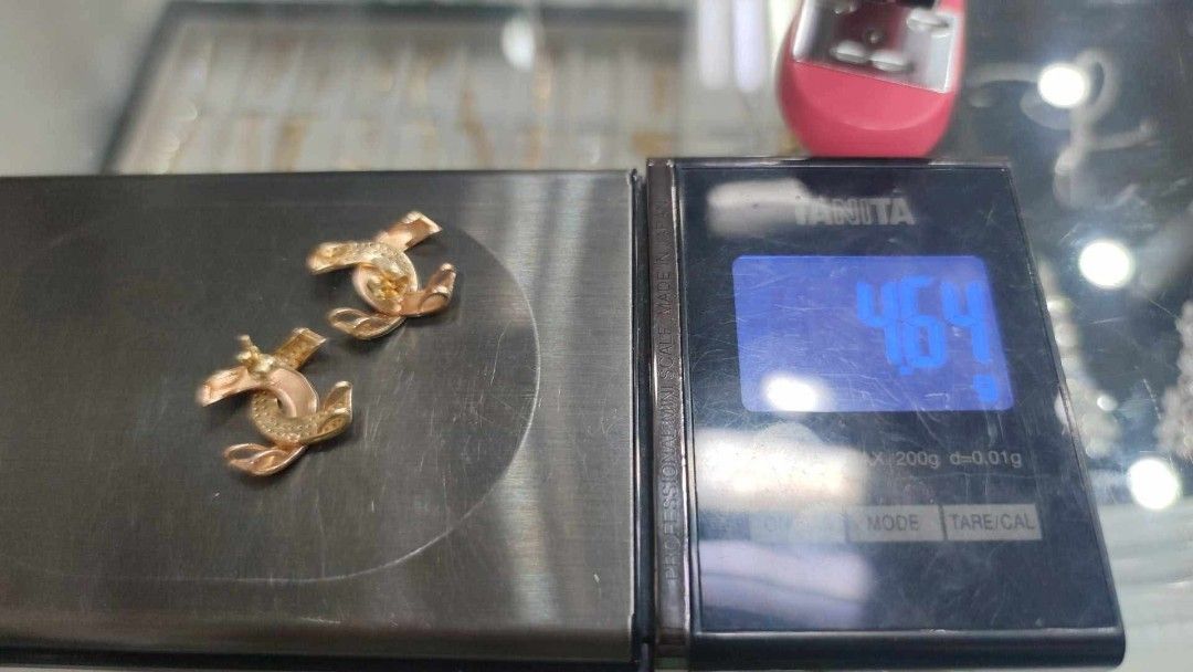 18K Saudi Gold Earrings (Category: Earrings) located in Manila. Submitted by RealGoldPawnable18K21K24K (Listing ID 1464775727, Image 2). Description: .