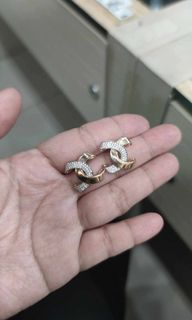 (Category: ) located in . Submitted by RealGoldPawnable18K21K24K (Listing ID 1464775727, Image 1). Description: .