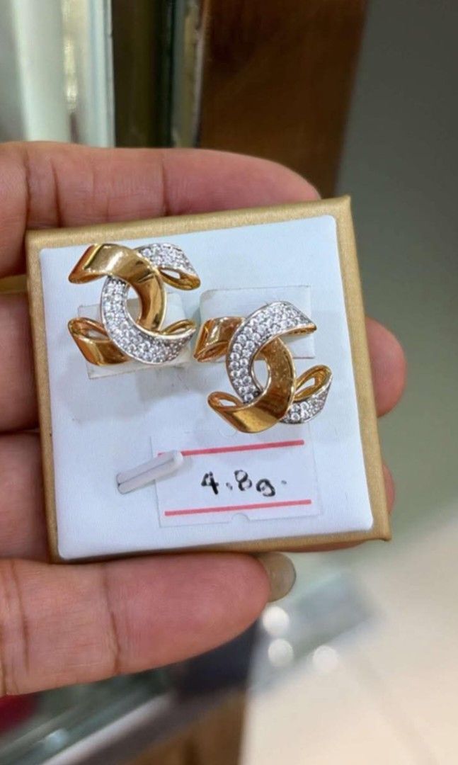 18K Saudi Gold Earrings (Category: Earrings) located in Manila. Submitted by RealGoldPawnable18K21K24K (Listing ID 1464776210, Image 1). Description: .