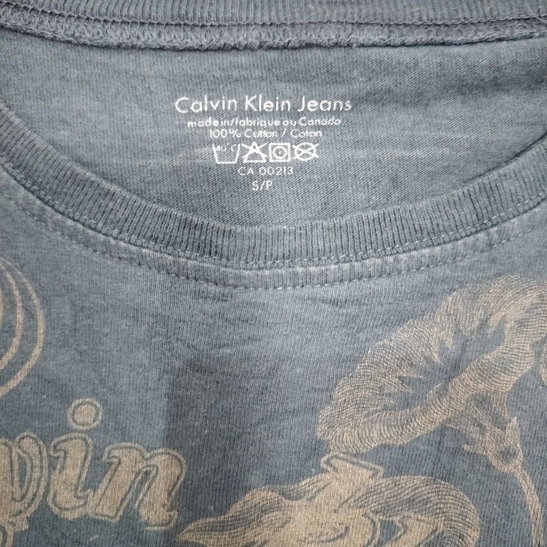 1990s - 2000s Calvin Klein Long Sleeves (Category: Longsleeves) located in Baguio. Submitted by nnthnnth (Listing ID 1464965839, Image 2). Description: Kinda Vintage.