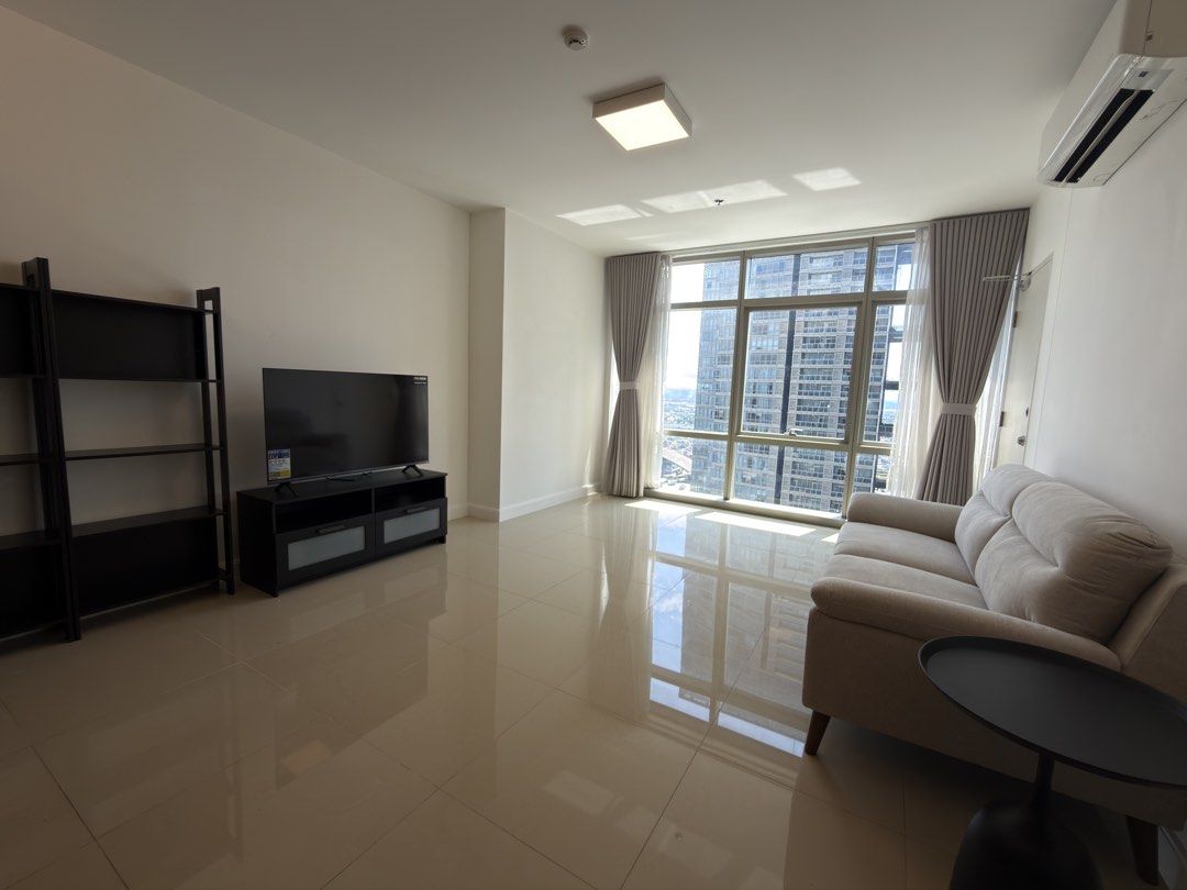 1BR West Gallery Place BGC for Rent (Category: Apartments & Condos) located in Makati City. Submitted by sassapropertiesph (Listing ID 1464891589, Image 3). Description: 📍West Gallery Place BGC Taguig For Rent - ₱98,000 Inclusive of dues and parking One Bedroom Floor Area: 65 sqm Fully Furnished 1 Parking Slot Payment Terms: 2 months deposit, 2 months advance plus PDCs DM for inquiries and viewings Sassa Sanchez +63905 759 4409 Everbright Real E