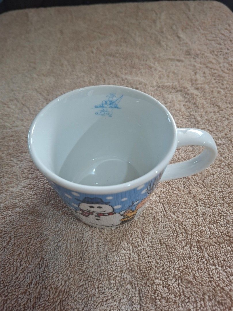 2019 Peanuts Snoopy Mug (Category: Coffee & Tea Tableware) located in Consolacion. Submitted by luxekerei (Listing ID 1464773920, Image 3). Description: - a 2019 Peanuts x KFC Japan limited-edition Snoopy blue snowman soup mug.