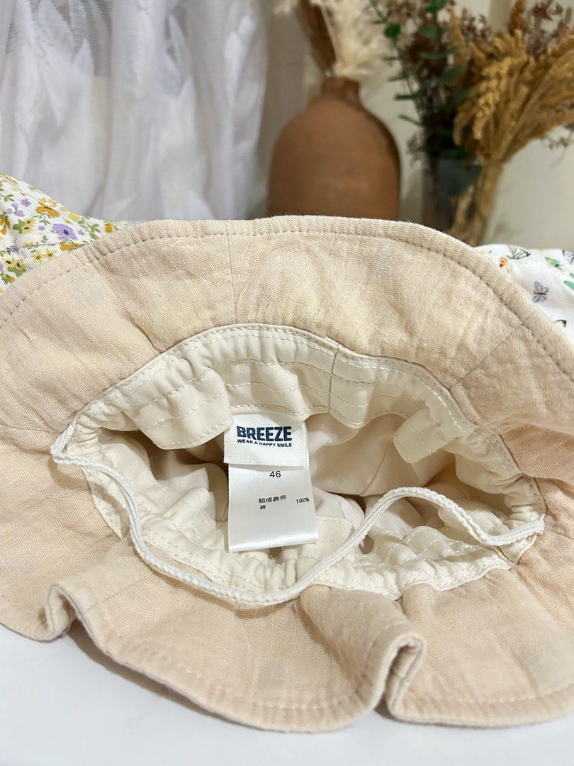 3-Piece Girls’ Bucket Hat Bundle (Category: Babies & Kids Fashion) located in Manila. Submitted by maison_marie (Listing ID 1464907190, Image 2). Description: Bundle of 3. Authentic. Bought in Canada Brands: H&M & Breeze 3 bucket hats. Floral print with ruffled brim. Colorful butterfly print. Cream with colorful heart prints and ruffled brim Cute and easy to pair with different outfits. Washed and ready to wear. Location: Malate, Manila Available