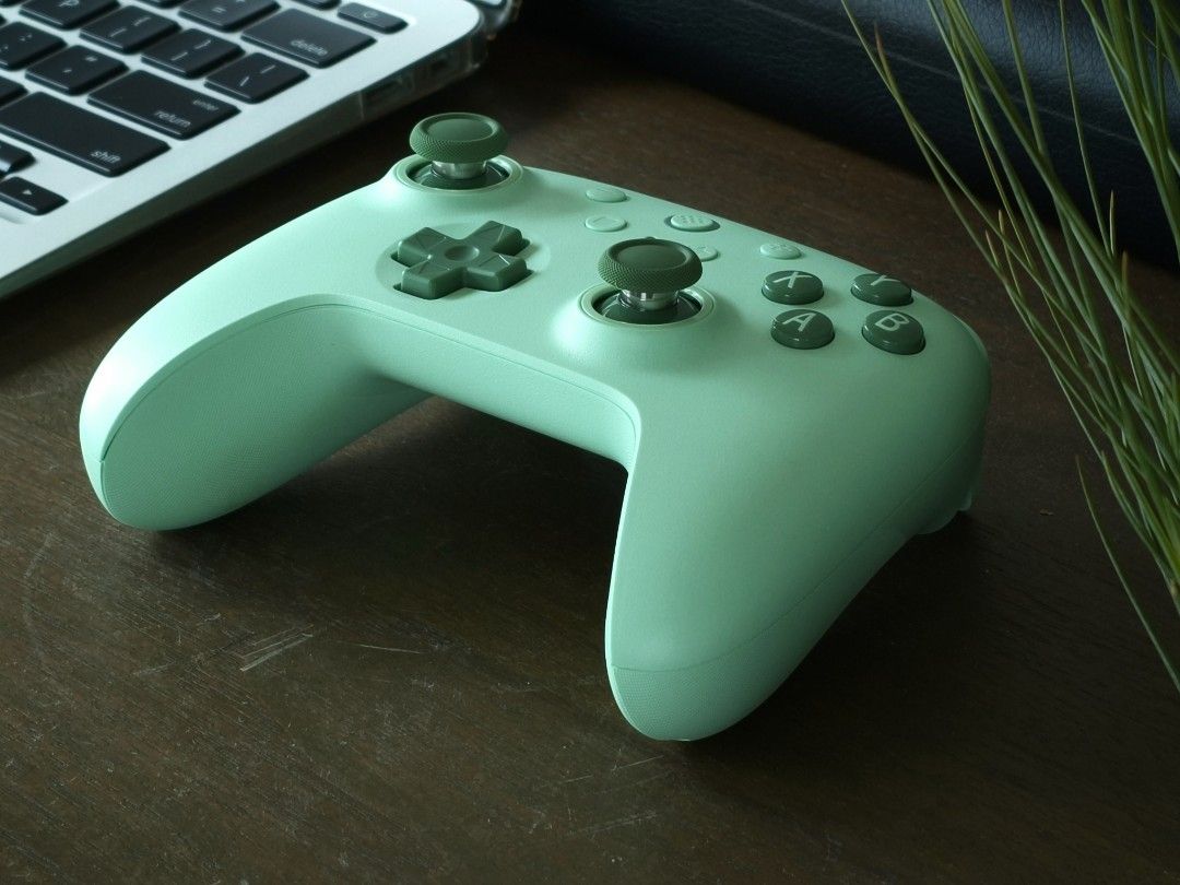 8BitDo Ultimate 2C Wireless Controller (Category: Controllers) located in Singapore. Submitted by dippercopper (Listing ID 1464806603, Image 2). Description: - Model: 8BitDo Ultimate 2C Wireless Controller - Color: Mint Green - Compatibility: Windows and Android - Condition: Like-new - Bought this in 26 Dec 2025. Used it a few times. - Included: 2.4G USB adapter, USB-C cable, Manual, and Original box. - Meetup & Cash payments only.