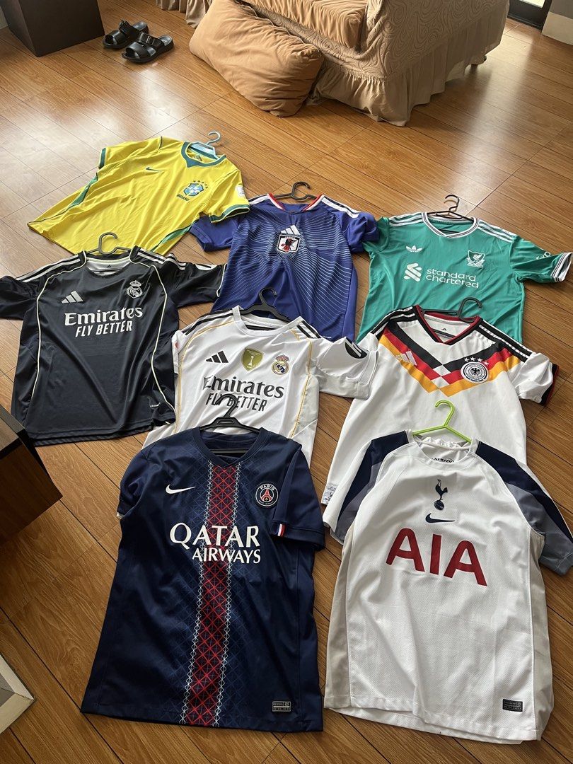 8pcs Football Jerseys take all (Category: Activewear) located in Mendez-Nunez. Submitted by franz321vi79284 (Listing ID 1464819488, Image 1). Description: - Bundle includes 8 top football teams and countries: Real Madrid, PSG, Japan National Team, Liverpool, Tottenham, and Germany ONLY SOLD AS BUNDLE. 2700 nego.