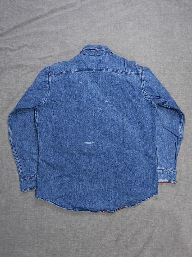 90s ll.bean flannel lined denim work shirt (Category: Tshirts & Polo Shirts ) located in Baguio. Submitted by used_clothing2600 (Listing ID 1464832358, Image 2). Description: 90s LL.bean flannel lined denim work shirt with great honest workwear patina made in USA size medium good condition pit to pit 24 length 29 shoulders 19 sleeve length 24 P 1,380.