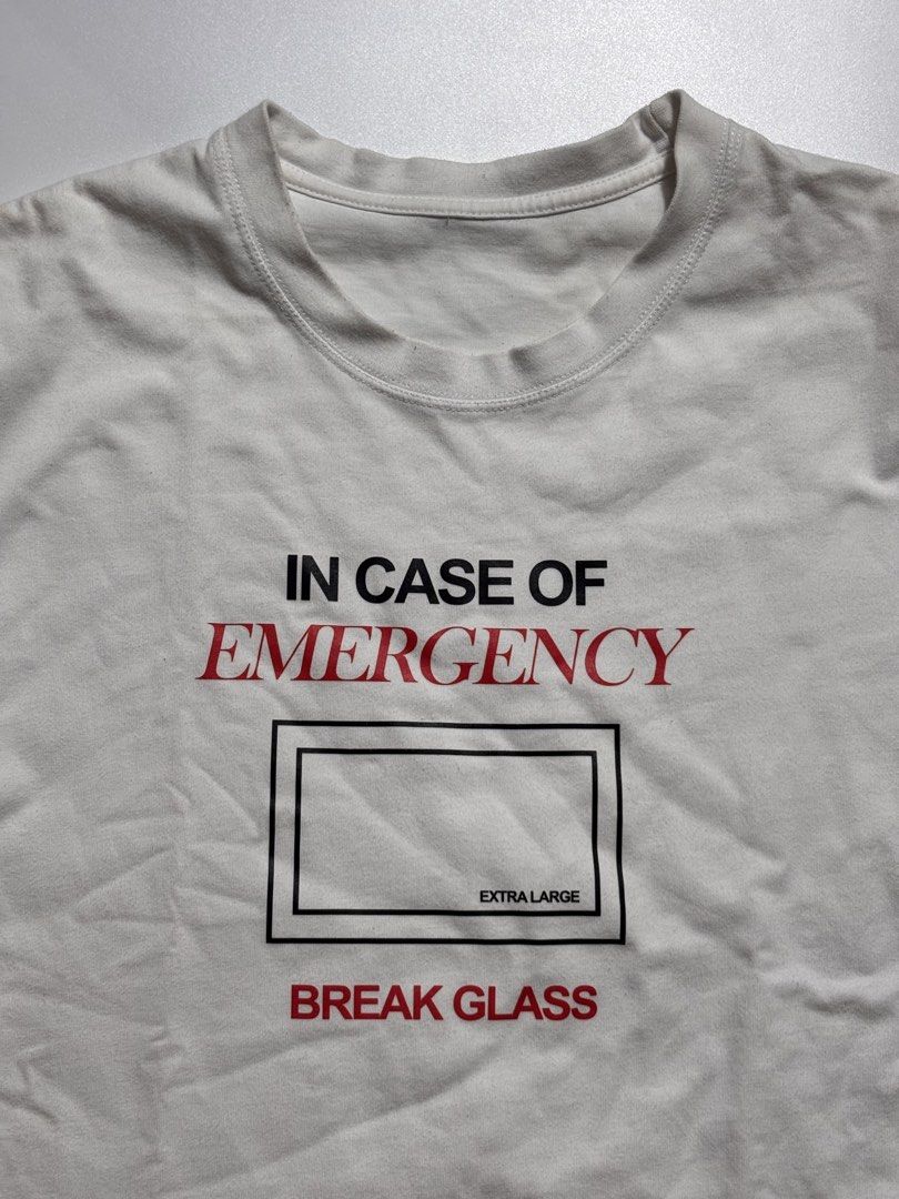 90s novelty custom tee (Category: Tshirts & Polo Shirts ) located in Calamba. Submitted by twstwrld (Listing ID 1464889199, Image 2). Description: 22x28 this is custom .