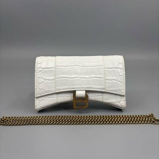 (Category: ) located in . Submitted by millenlavish_outlet (Listing ID 1464835405, Image 1). Description: .